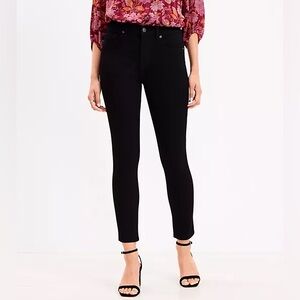 {LOFT} "Curvy Skinny Mid Rise Jeans in Faded Black" Stretch Denim